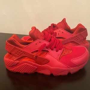 Nike Air Huarache Red